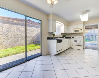 1927 Ash Meadow Drive - Photo Thumbnail 10