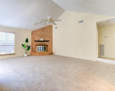 1927 Ash Meadow Drive - Photo Thumbnail 4