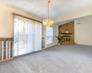 1927 Ash Meadow Drive - Photo Thumbnail 7