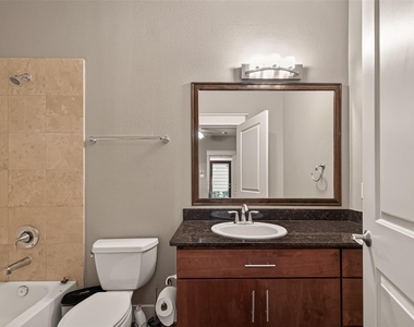 1510 Crockett Street - Photo Thumbnail 19