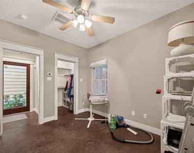 1510 Crockett Street - Photo Thumbnail 16