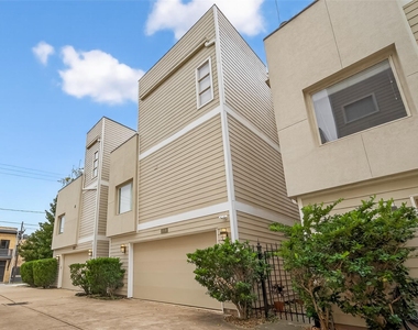 1510 Crockett Street - Photo Thumbnail 2
