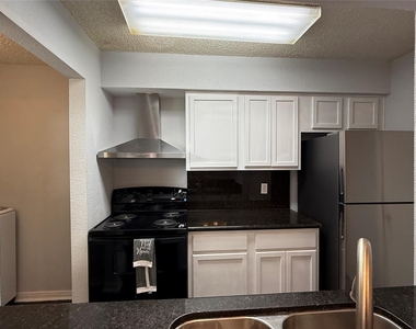 250 El Dorado Boulevard - Photo Thumbnail 2