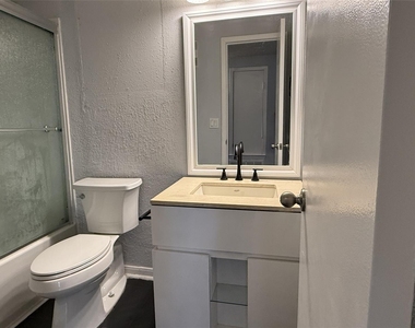 250 El Dorado Boulevard - Photo Thumbnail 6