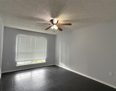250 El Dorado Boulevard - Photo Thumbnail 7