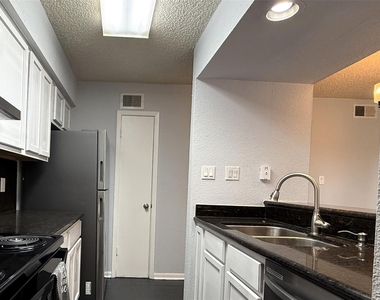 250 El Dorado Boulevard - Photo Thumbnail 3