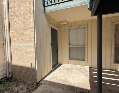 250 El Dorado Boulevard - Photo Thumbnail 11