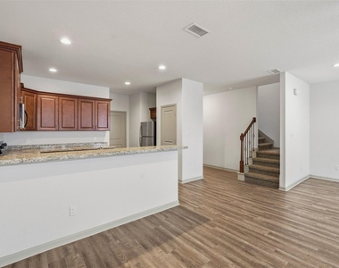 630 Magnolia Bend - Photo Thumbnail 16