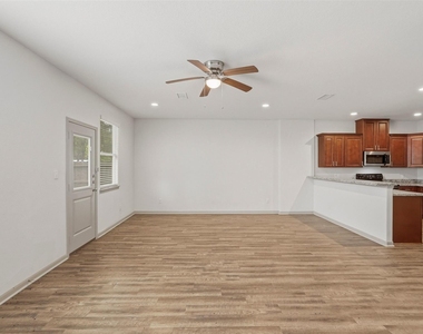 630 Magnolia Bend - Photo Thumbnail 12