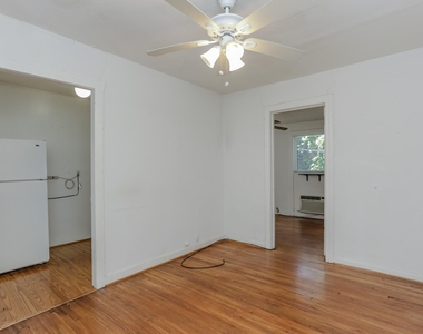 1826 1/2 W Main Street - Photo Thumbnail 5
