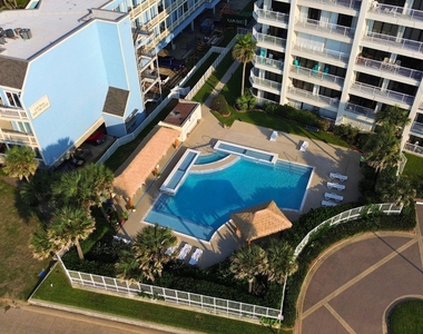 7700 Seawall Boulevard - Photo Thumbnail 28