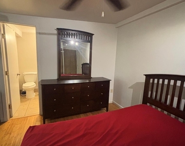 928 Main St Street - Photo Thumbnail 2