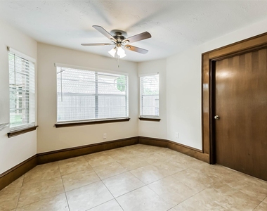 12910 Ivyforest Drive - Photo Thumbnail 4