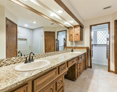 12910 Ivyforest Drive - Photo Thumbnail 17