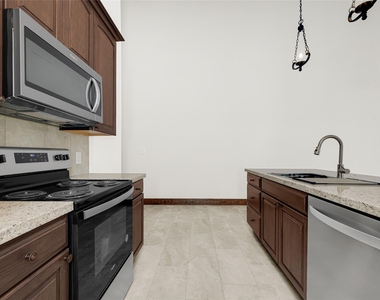 29529a Turnbury Village Drive - Photo Thumbnail 4