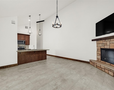 29529a Turnbury Village Drive - Photo Thumbnail 7