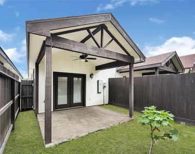 29529a Turnbury Village Drive - Photo Thumbnail 15