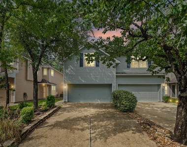 35 Ledgestone Place - Photo Thumbnail 2