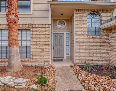 703 Turtle Creek Drive - Photo Thumbnail 1