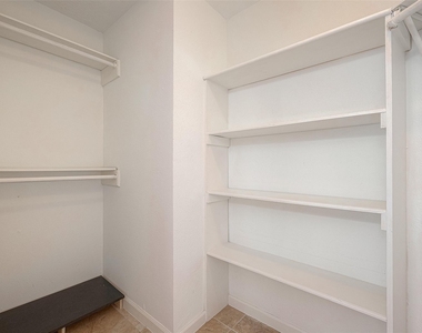 703 Turtle Creek Drive - Photo Thumbnail 10