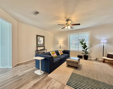 2 Twin Feather Place - Photo Thumbnail 12