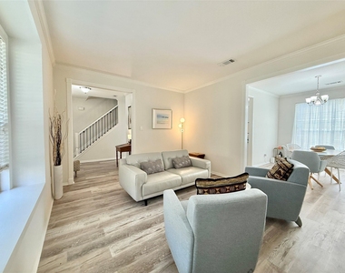 2 Twin Feather Place - Photo Thumbnail 6
