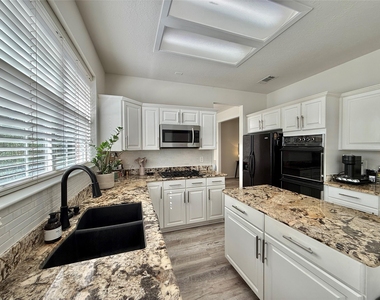 2 Twin Feather Place - Photo Thumbnail 19
