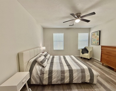 2 Twin Feather Place - Photo Thumbnail 36