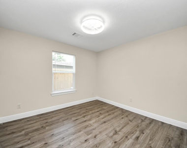 7066 Villa Street - Photo Thumbnail 20