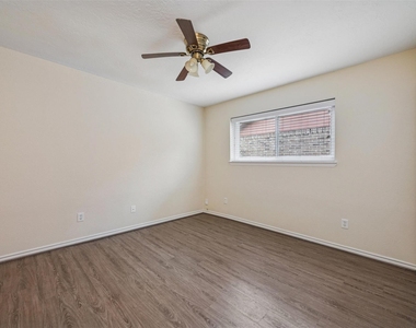 103 Brigadoon Lane - Photo Thumbnail 13