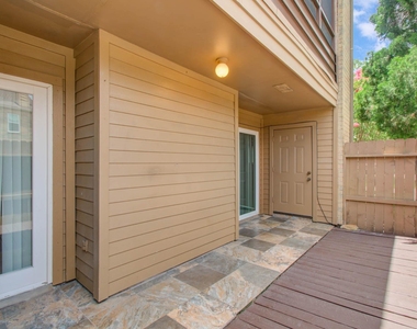 10555 Turtlewood Court - Photo Thumbnail 2