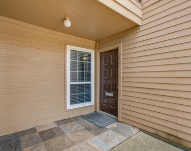 10555 Turtlewood Court - Photo Thumbnail 3