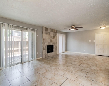 10555 Turtlewood Court - Photo Thumbnail 10