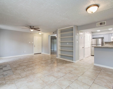 10555 Turtlewood Court - Photo Thumbnail 9