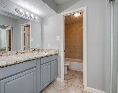 10555 Turtlewood Court - Photo Thumbnail 22
