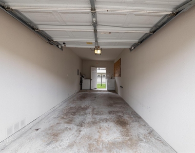 1229 W 21st Street - Photo Thumbnail 20