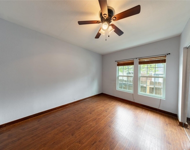 1229 W 21st Street - Photo Thumbnail 15