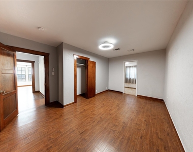 1229 W 21st Street - Photo Thumbnail 10
