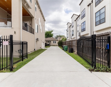 1229 W 21st Street - Photo Thumbnail 2