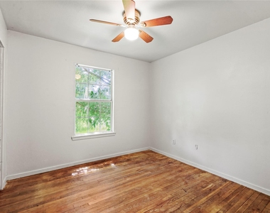 5515 Flamingo Drive - Photo Thumbnail 13
