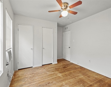 5515 Flamingo Drive - Photo Thumbnail 16