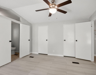 25494 Deepwood Drive - Photo Thumbnail 14