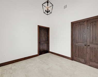 29527b Turnbury Village Drive - Photo Thumbnail 10