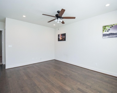 6031 Cypress Street - Photo Thumbnail 6
