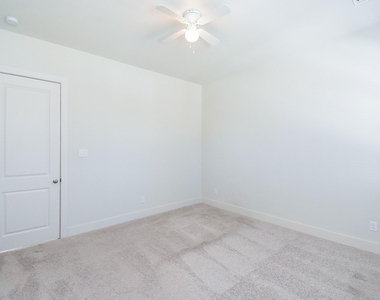 6031 Cypress Street - Photo Thumbnail 12