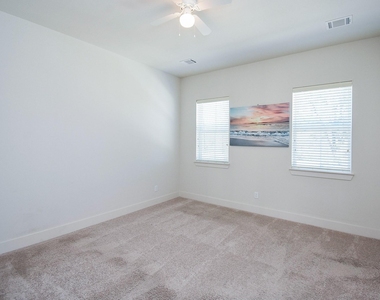 6031 Cypress Street - Photo Thumbnail 10