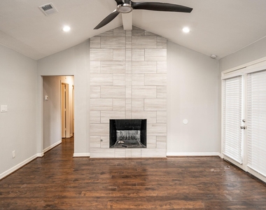 1907 Ashford Hollow Lane - Photo Thumbnail 11