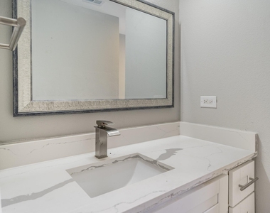 1907 Ashford Hollow Lane - Photo Thumbnail 26