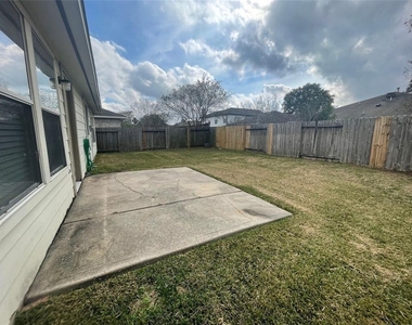 3314 Falcon Trail Drive - Photo Thumbnail 2