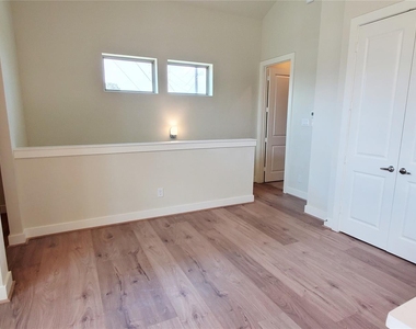 2980 Alice Street - Photo Thumbnail 8